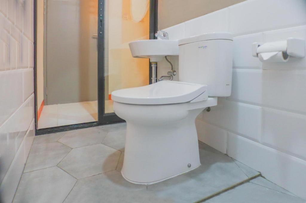 Capital O 281 Hotelo Cakarta Dış mekan fotoğraf